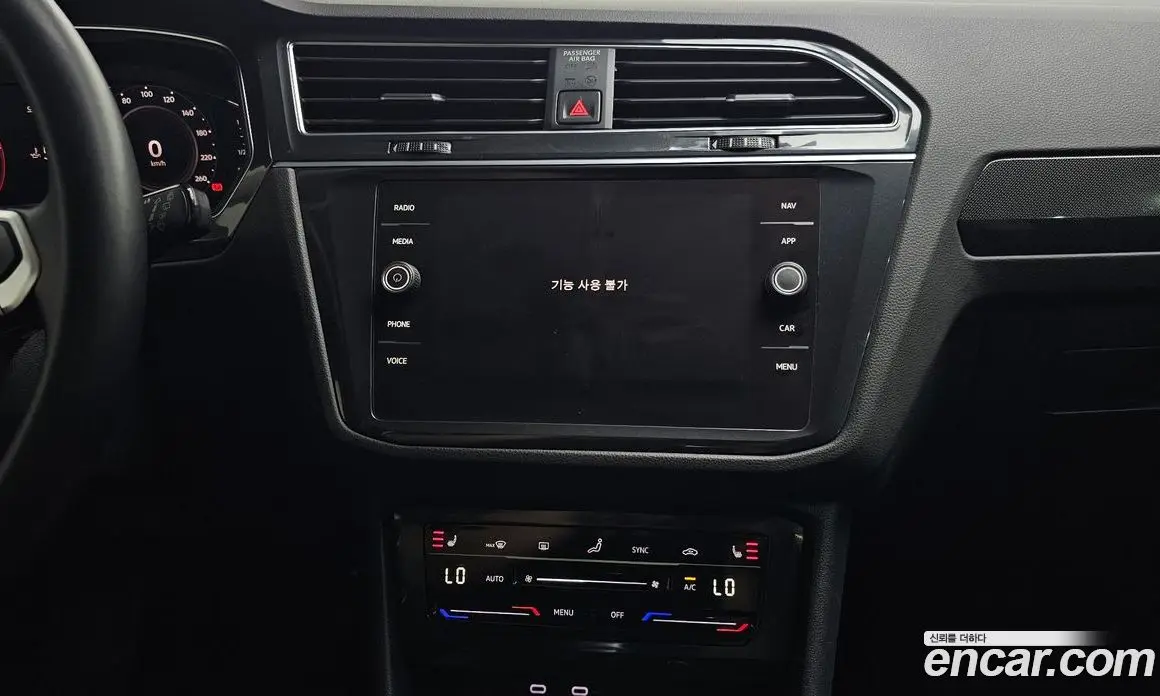 Volkswagen Tiguan 2022 2.0 автомат (гидро), фото 14 Volkswagen Tiguan 2022 2.0 автомат (гидро), фото 14