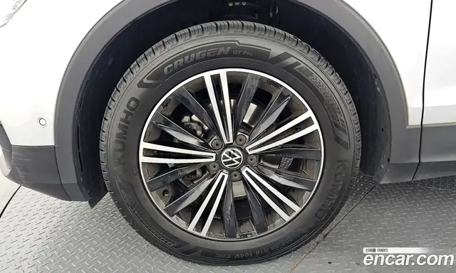 Volkswagen Tiguan 2022 2.0 автомат (гидро), миниатюра 5 Volkswagen Tiguan 2022 2.0 автомат (гидро), миниатюра 5