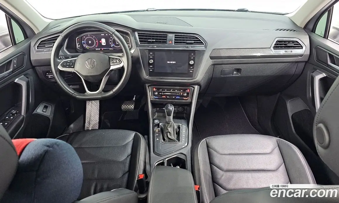 Volkswagen Tiguan 2022 2.0 автомат (гидро), фото 7 Volkswagen Tiguan 2022 2.0 автомат (гидро), фото 7