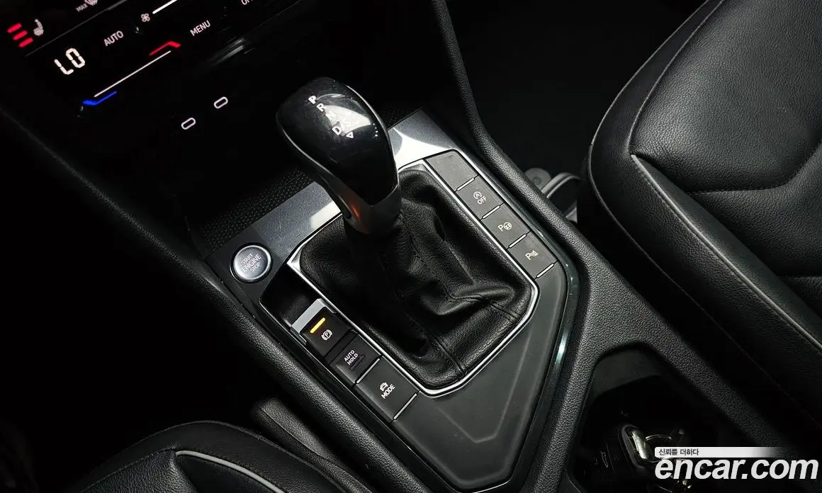 Volkswagen Tiguan 2022 2.0 автомат (гидро), фото 9 Volkswagen Tiguan 2022 2.0 автомат (гидро), фото 9