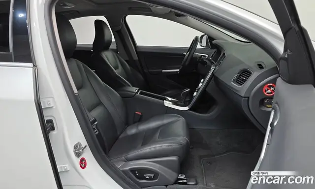 Volvo S60 2015 2.0 автомат (гидро), миниатюра 11 Volvo S60 2015 2.0 автомат (гидро), миниатюра 11