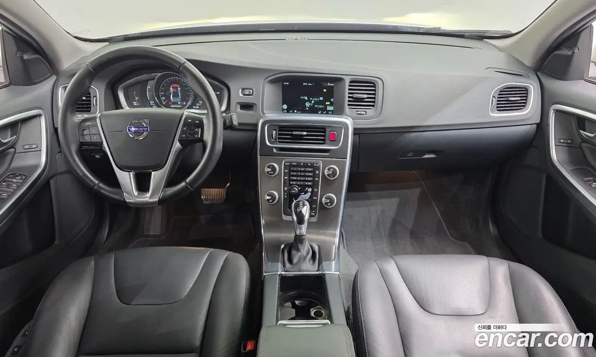 Volvo S60 2015 2.0 автомат (гидро), фото 7 Volvo S60 2015 2.0 автомат (гидро), фото 7