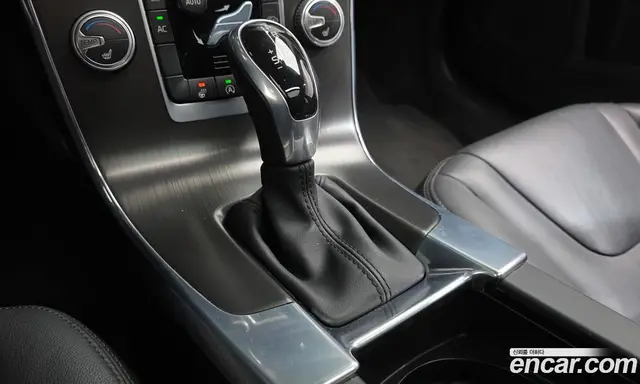 Volvo S60 2015 2.0 автомат (гидро), миниатюра 9 Volvo S60 2015 2.0 автомат (гидро), миниатюра 9