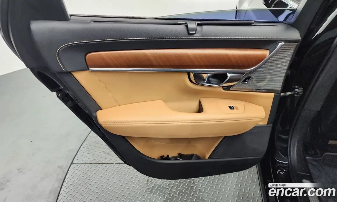 Volvo S90 2017 2.0 автомат (гидро), фото 15 Volvo S90 2017 2.0 автомат (гидро), фото 15
