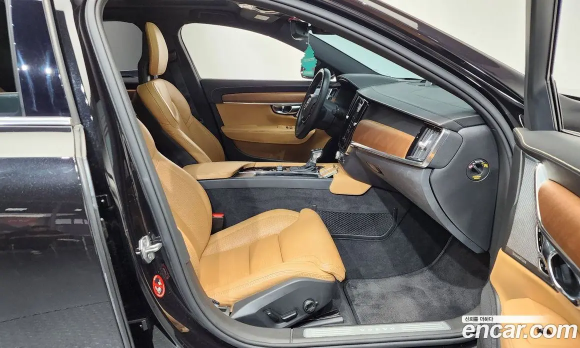 Volvo S90 2017 2.0 автомат (гидро), фото 16 Volvo S90 2017 2.0 автомат (гидро), фото 16