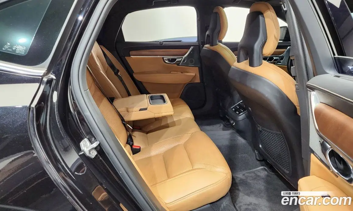 Volvo S90 2017 2.0 автомат (гидро), фото 17 Volvo S90 2017 2.0 автомат (гидро), фото 17
