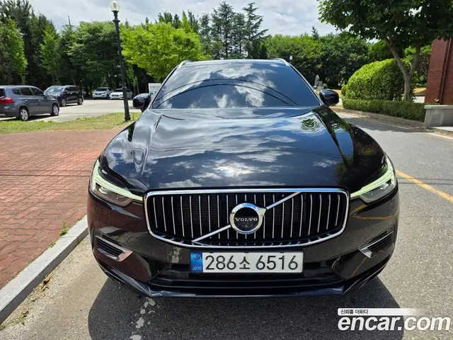 Volvo XC60 2021 2.0 автомат (гидро), миниатюра 3 Volvo XC60 2021 2.0 автомат (гидро), миниатюра 3