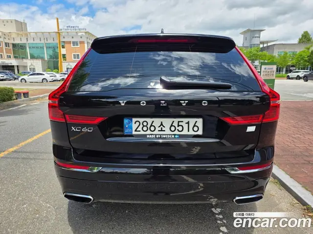 Volvo XC60 2021 2.0 автомат (гидро), миниатюра 4 Volvo XC60 2021 2.0 автомат (гидро), миниатюра 4