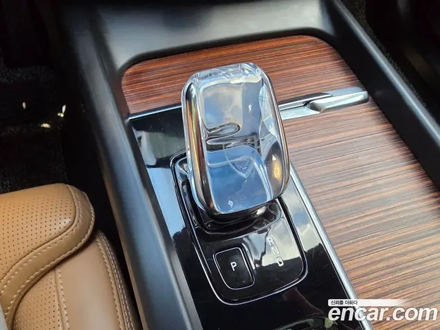 Volvo XC60 2021 2.0 автомат (гидро), миниатюра 9 Volvo XC60 2021 2.0 автомат (гидро), миниатюра 9