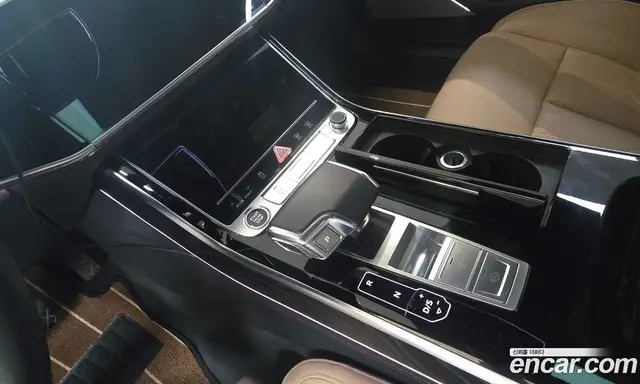 Audi A8 2021 4.0 автомат (гидро), миниатюра 9