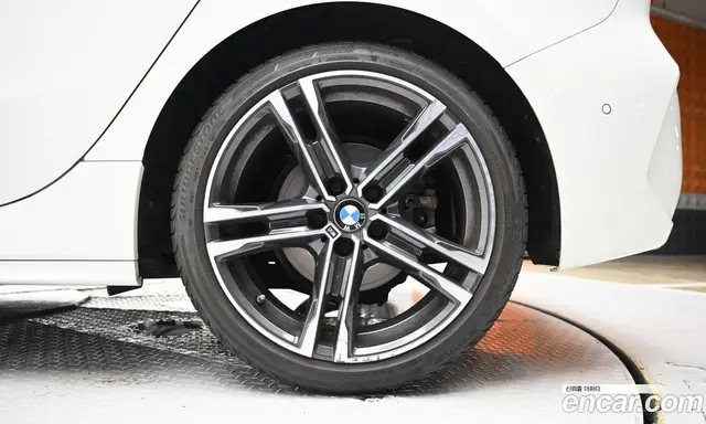 BMW 1 серия 2021 2.0 автомат (гидро), миниатюра 5