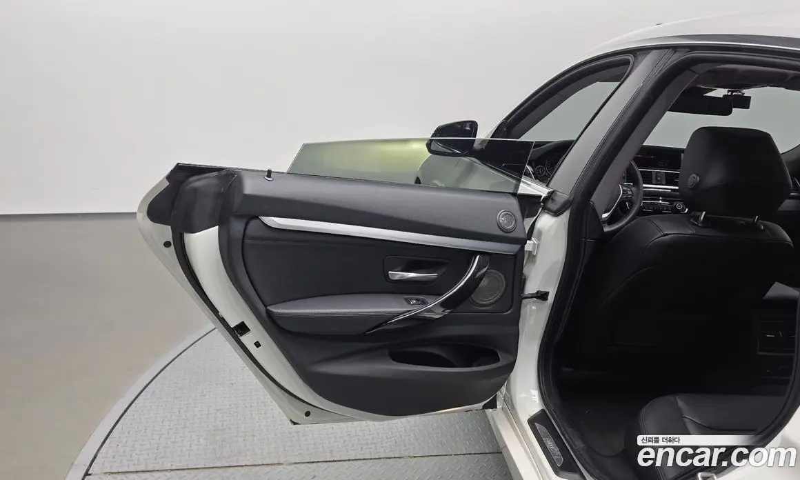 BMW 3 серия 2018 2.0 автомат (гидро), фото 15