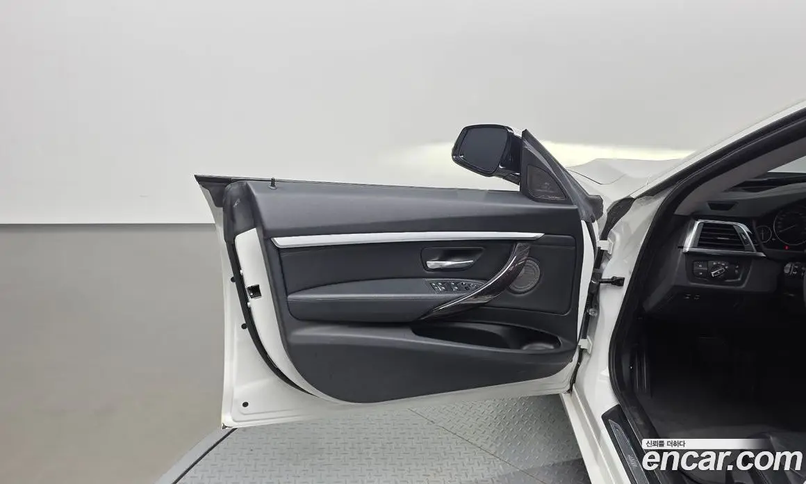 BMW 3 серия 2018 2.0 автомат (гидро), фото 28