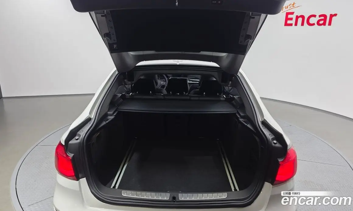 BMW 3 серия 2018 2.0 автомат (гидро), фото 30