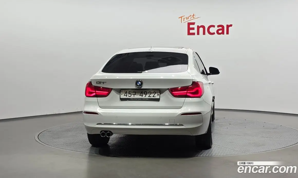BMW 3 серия 2018 2.0 автомат (гидро), фото 4