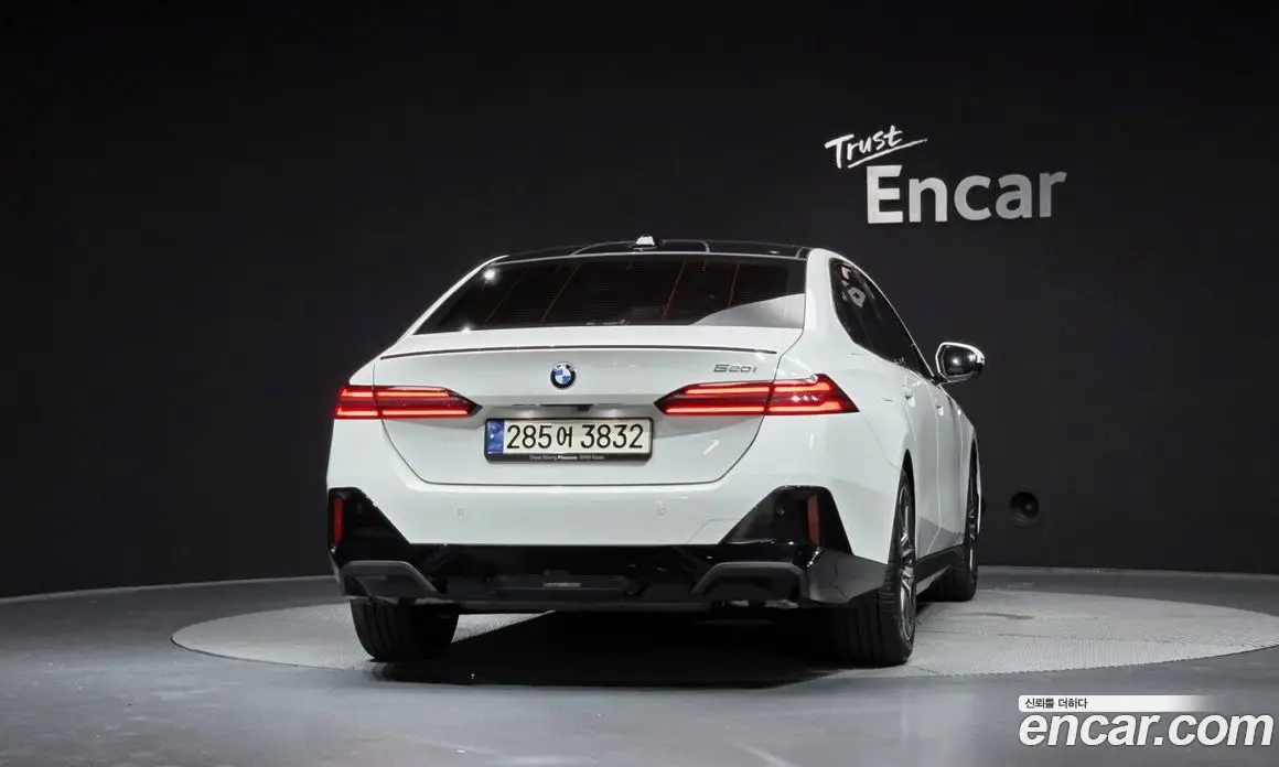 BMW 5 серия 2024 2.0 автомат (гидро), фото 4