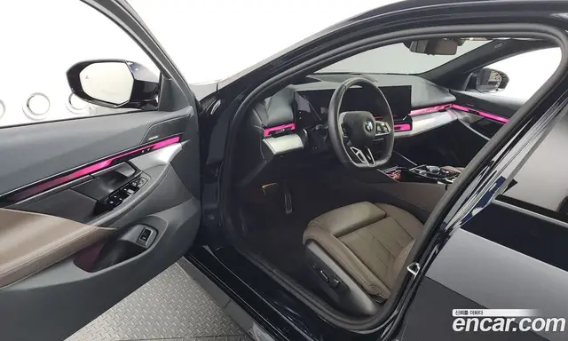 BMW 5 серия 2025 2.0 автомат (гидро), миниатюра 10