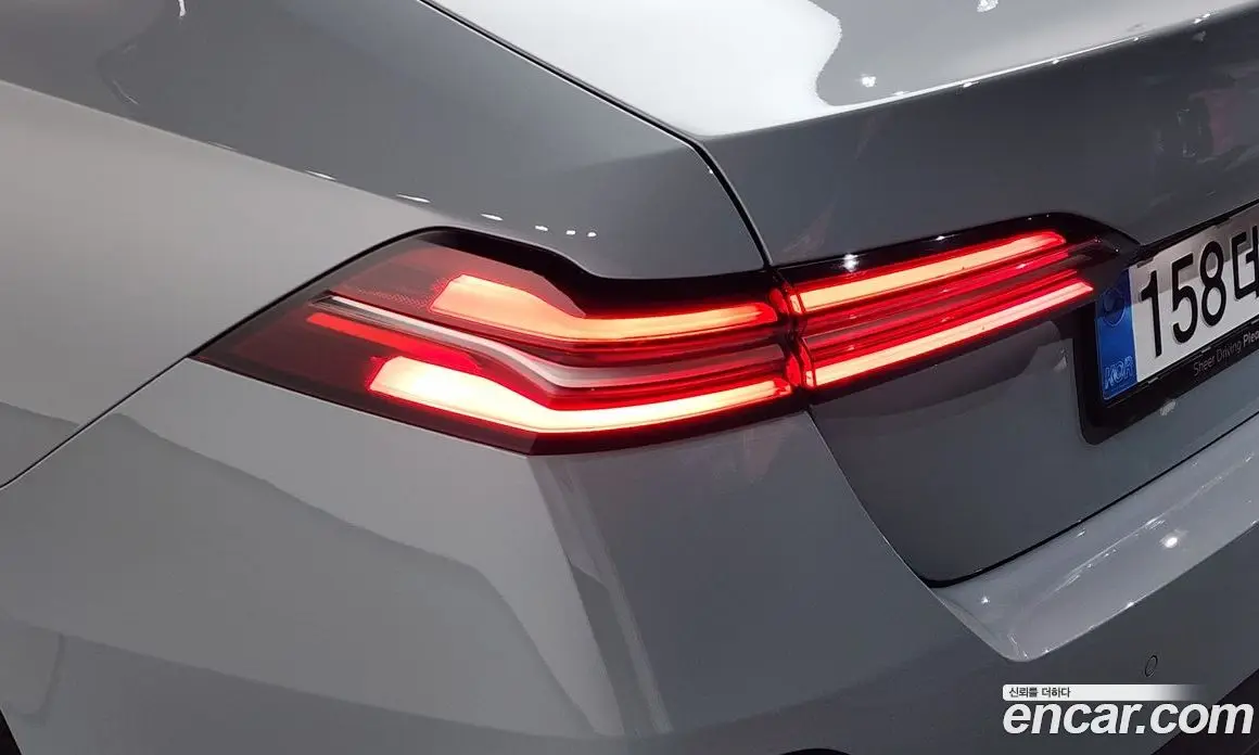 BMW 5 серия 2025 2.0 автомат (гидро), фото 8