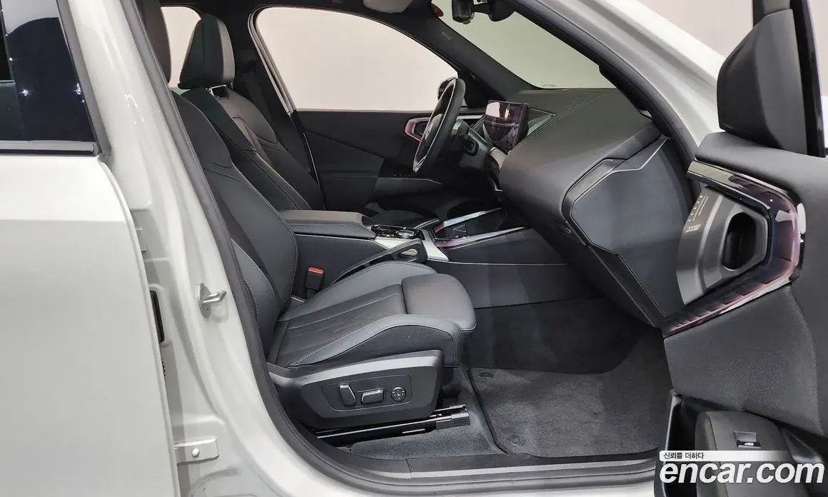 BMW X3 2025 2.0 автомат (гидро), фото 16