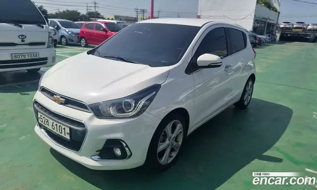 Chevrolet Spark 2017 1.0 автомат (гидро), миниатюра 1