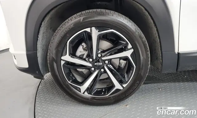 Chevrolet TrailBlazer 2022 1.3 автомат (гидро), миниатюра 5