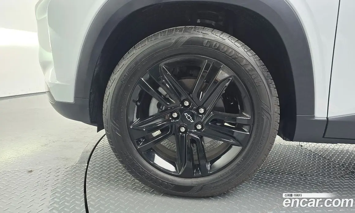 Chevrolet Trax 2023 1.2 автомат (гидро), фото 6