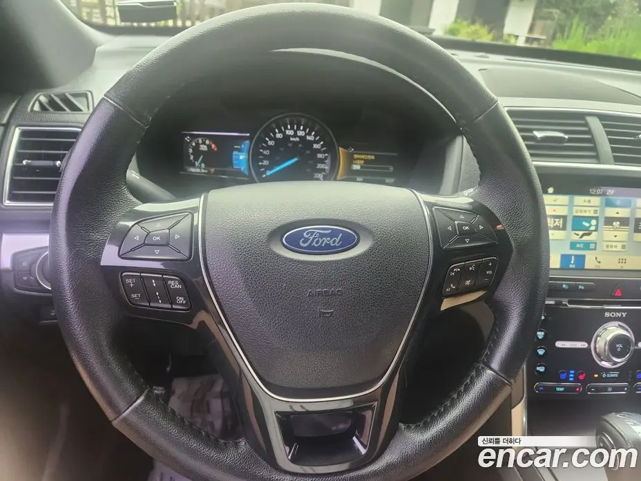 Ford Explorer 2018 2.3 автомат (гидро), фото 5