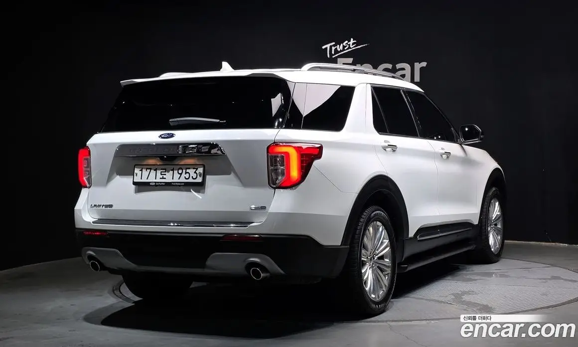 Ford Explorer 2019 2.3 автомат (гидро), фото 2