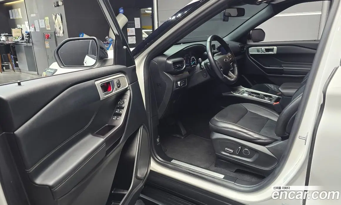 Ford Explorer 2019 2.3 автомат (гидро), фото 13