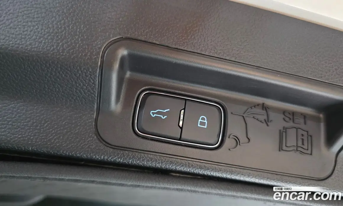 Ford Explorer 2019 2.3 автомат (гидро), фото 30