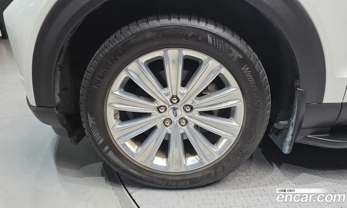 Ford Explorer 2019 2.3 автомат (гидро), фото 5