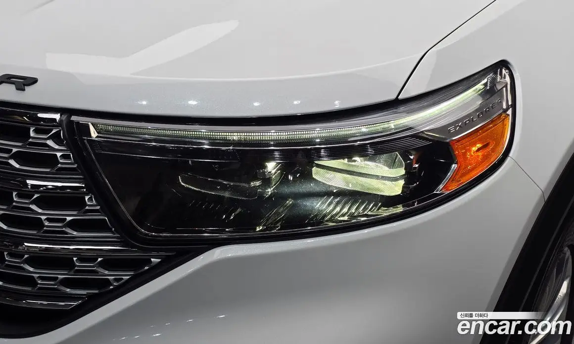 Ford Explorer 2019 2.3 автомат (гидро), фото 8