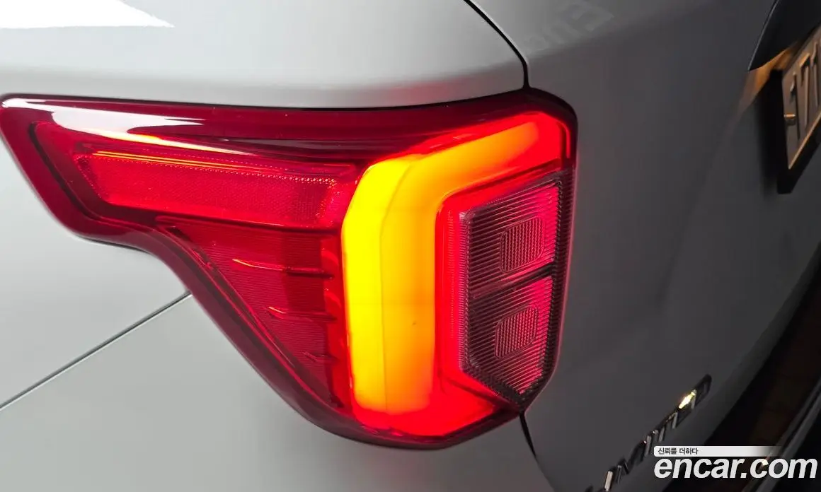 Ford Explorer 2019 2.3 автомат (гидро), фото 9
