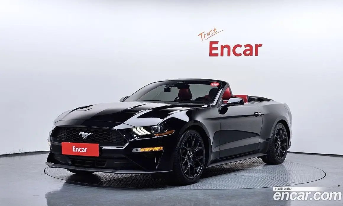 Ford Mustang 2021 2.3 автомат (гидро), фото 1