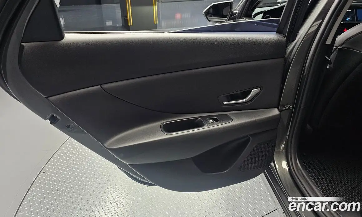 Hyundai Avante 2021 1.6 автомат (гидро), фото 14