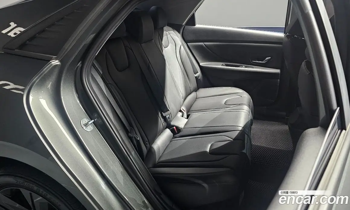 Hyundai Avante 2021 1.6 автомат (гидро), фото 16