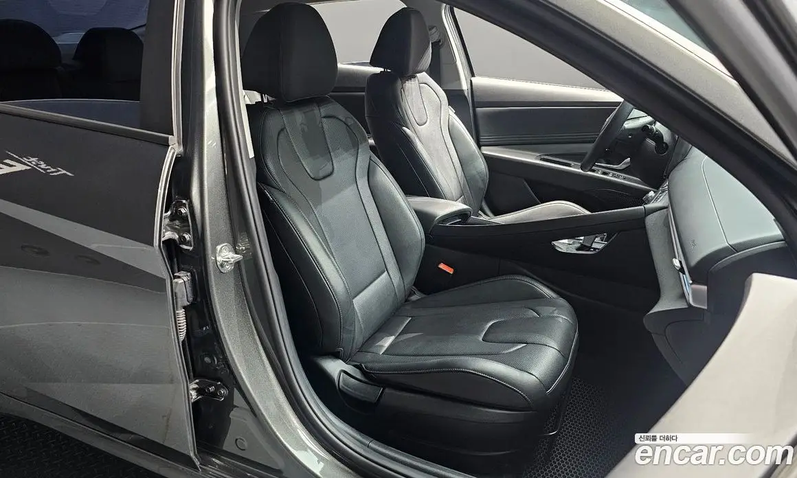 Hyundai Avante 2021 1.6 автомат (гидро), фото 17