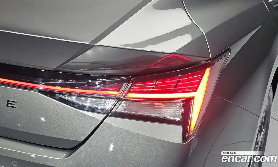 Hyundai Avante 2021 1.6 автомат (гидро), фото 8