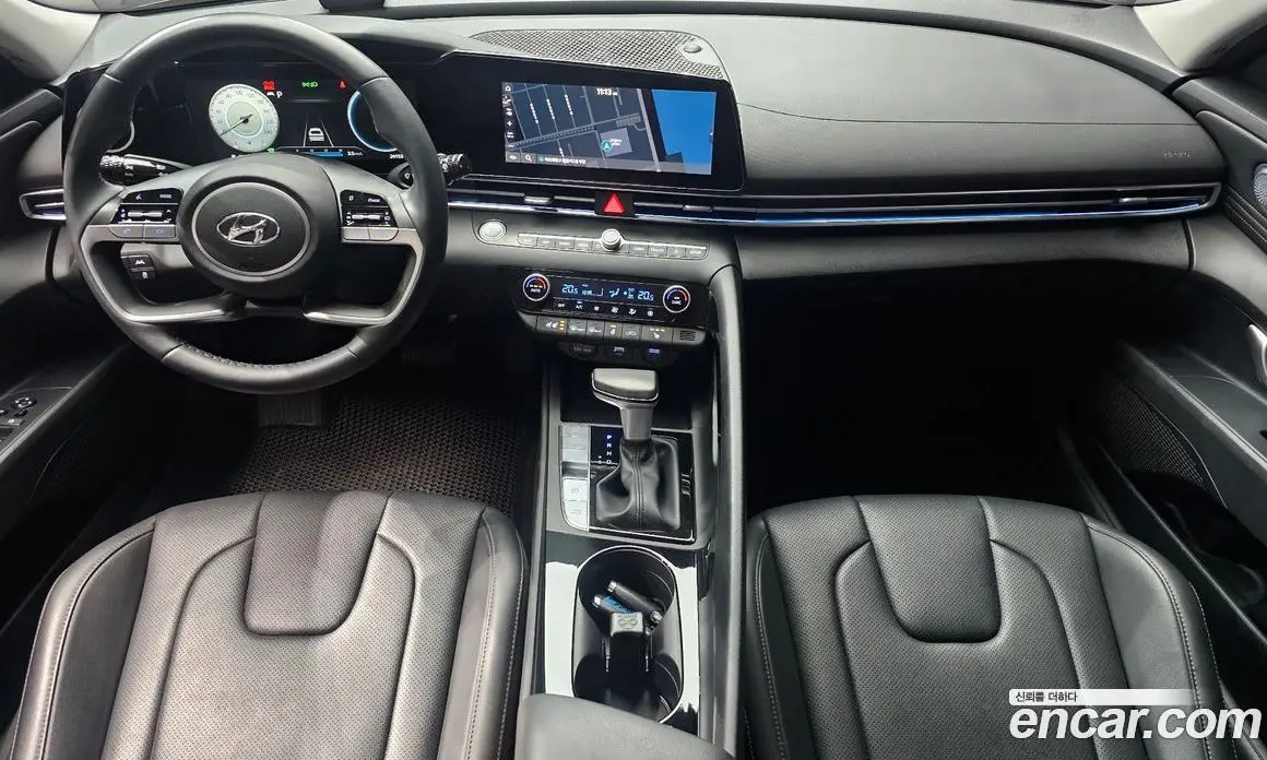 Hyundai Avante 2021 1.6 автомат (гидро), фото 9