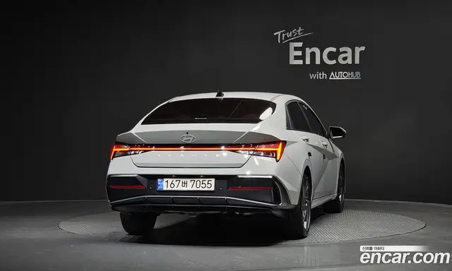 Hyundai Avante 2023 1.6 автомат (гидро), миниатюра 3