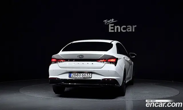Hyundai Avante 2023 1.6 автомат (гидро), миниатюра 4