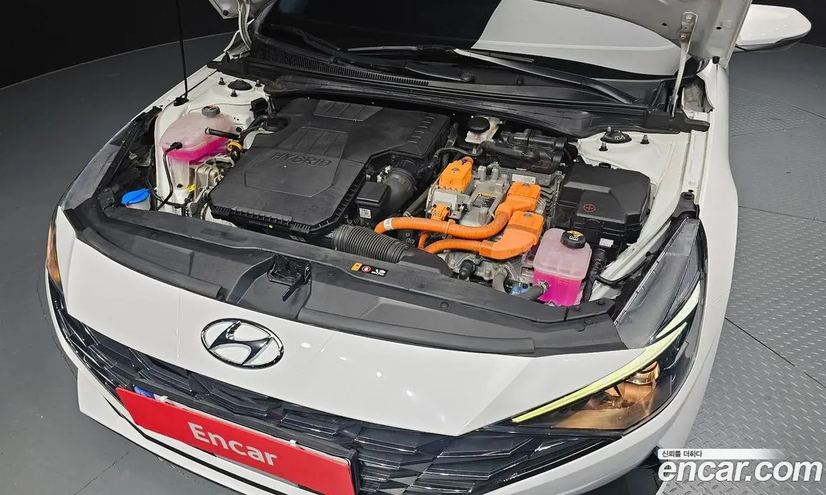 Hyundai Avante 2023 1.6 автомат (гидро), фото 6
