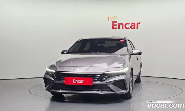 Hyundai Avante 2024 1.6 автомат (гидро), миниатюра 3