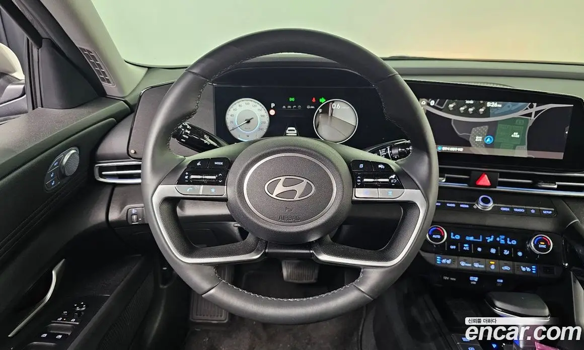Hyundai Avante 2024 1.6 автомат (гидро), фото 22