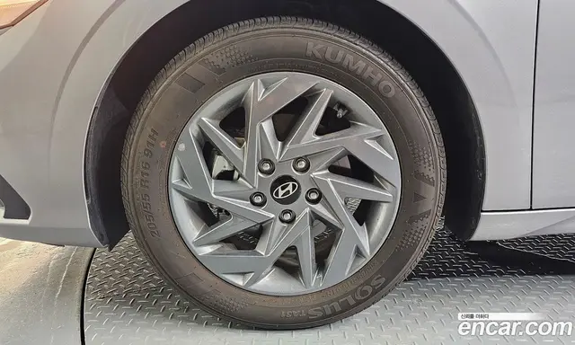 Hyundai Avante 2024 1.6 автомат (гидро), миниатюра 5