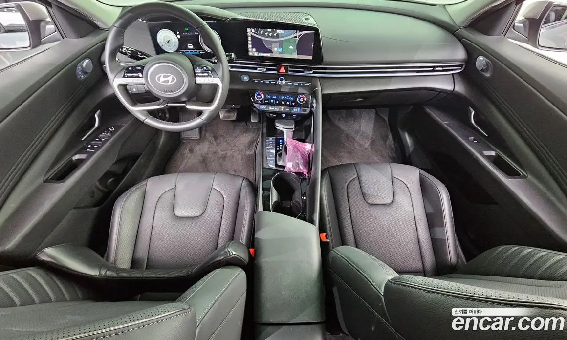 Hyundai Avante 2024 1.6 автомат (гидро), фото 10