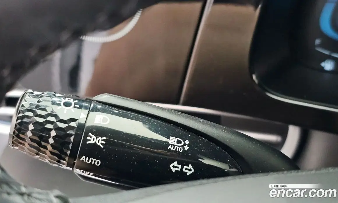 Hyundai Avante 2024 1.6 автомат (гидро), фото 17
