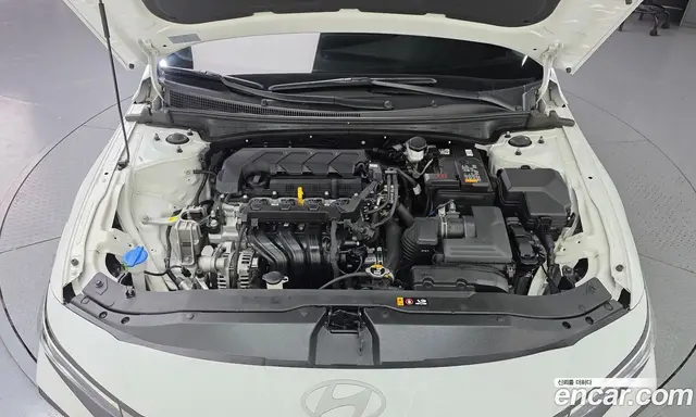 Hyundai Avante 2024 1.6 автомат (гидро), миниатюра 6