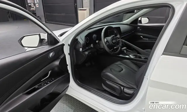 Hyundai Avante 2024 1.6 автомат (гидро), миниатюра 10
