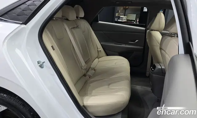 Hyundai Avante 2024 1.6 автомат (гидро), миниатюра 12